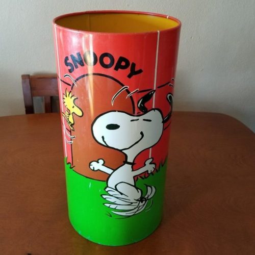 Snoopy Doghouse Wastebasket